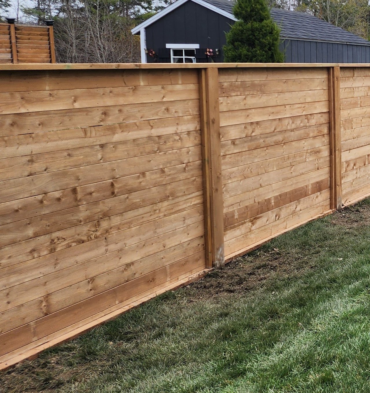 Horizontal slat installed in Ontario — reference photograph