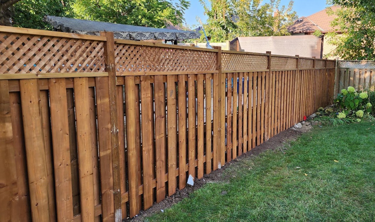 Lattice top installed in Ontario — reference photograph